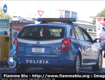 Renault Laguna Grandtour II serie
Polizia Stradale in servizio su Autostrade per l'Italia
Parole chiave: Renault Laguna_Grandtour_IIserie PoliziaF5620