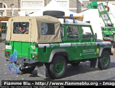 Land Rover Defender 110 Crew Cab
Corpo Forestale dello Stato
Parco Nazionale D'Abruzzo, 
Lazio e Molise
CFS 042 AF
Parole chiave: Land-Rover Defender_110 CFS042AF Festa_186_CFS