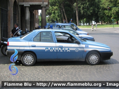 Alfa Romeo 155 II serie
Polizia di Stato
Polizia Stradale
POLIZIA B9788
Parole chiave: Alfa-Romeo 155_IIserie POLIZIAB9788 Festa_della_Republica_2005