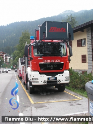 Man TGS 18.440 4x4 I serie
Vigili del Fuoco
Unione Distrettuale delle Giudicarie 
Ospitata dal Corpo Volontario di Madonna di Campiglio (TN)
AutoScala da 32 metri allestimento Metz L32A
VF 0K1 TN
Parole chiave: Man TGS_18.440_4x4_Iserie VF0K1TN