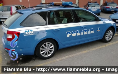 Skoda Octavia Wagon IV serie
Polizia di Stato
Polizia Stradale in servizio sulla rete autostradale di Autostrade per l'Italia
nuova identificazione alfanumerica sul tetto con lettera X
Parole chiave: Skoda Octavia_Wagon_IVserie