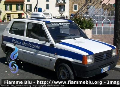 Fiat Panda II serie
Polizia Municipale Villanova d'Albenga
Parole chiave: Fiat Panda_IIserie PM_Villanova_d'Albenga