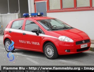 Fiat Grande Punto
Vigili del Fuoco
Comando Provinciale di Genova
VF 25092
Parole chiave: Fiat Grande_Punto 25092