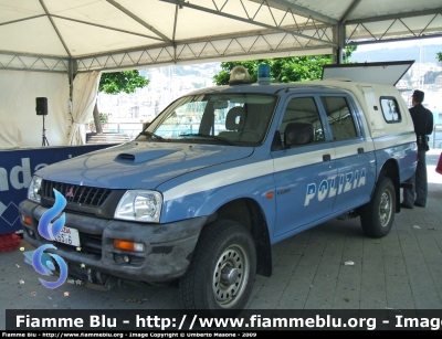 Mitsubishi L200 III serie
Polizia di Stato
Unità Cinofile
POLIZIA E6576
Parole chiave: Mitsubishi L200_IIIserie PoliziaE6576 Festa_della_Polizia_2009