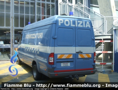 Mercedes-Benz Sprinter II serie
Polizia di Stato
Nucleo Sommozzatori
POLIZIA F3120
Parole chiave: Mercedes-Benz Sprinter_IIserie PoliziaF3120