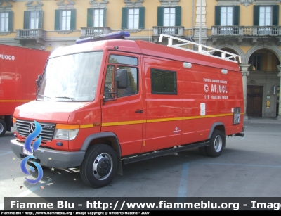 Mercedes-Benz Vario 814D
Vigili del Fuoco
Comando Provinciale di Alessandria
VF 23801
Parole chiave: Mercedes-Benz Vario_814D VF23801