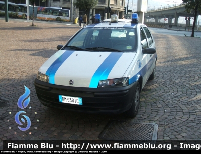 Fiat Punto II serie
A4 - Polizia Municipale Genova
Parole chiave: Fiat Punto_IIserie PM_Genova