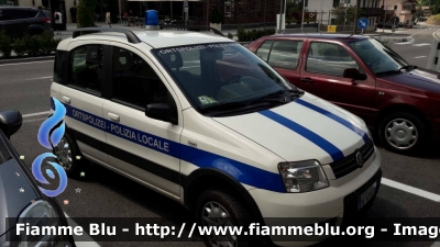 Fiat Nuova Panda 4x4 I serie
Polizia Municipale - Gemeindepolizei
Sesto
Parole chiave: Fiat Nuova_Panda_4x4_Iserie