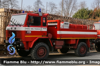 Iveco 80-17
Vigili del Fuoco
Comando Provinciale di Torino
Allestimento Baribbi
VF 16730
Parole chiave: Iveco 80-17 VF16730