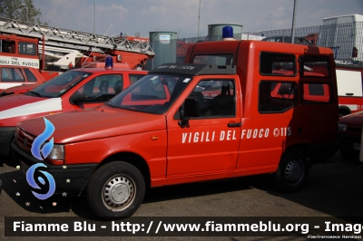 Fiat Fiorino II serie
Vigili del Fuoco
Comando Provinciale di Roma
VF 17717
Parole chiave: Fiat Fiorino_IIserie VF17717