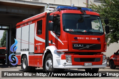 Volvo FL 280 III serie
Vigili del Fuoco
Comando provinciale di Campobasso
Distaccamento di Termoli (CB)
AutoPompaSerbatoio allestimento Bai
VF 25626 
Parole chiave: Volvo FL_280_IIIserie VF25626