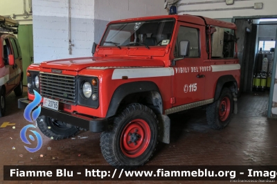 Land Rover Defender 90
Vigili del Fuoco
Comando Provinciale di Genova
VF 20795
Parole chiave: Land-Rover Defender_90 VF20795