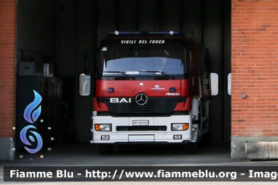 Mercedes-Benz Atego 1828 I serie
Vigili del Fuoco
Comando Provinciale di Torino
Distaccamento Cittadino Stura
VF 22055
Parole chiave: Mercedes-Benz Atego_1828_Iserie VF22055