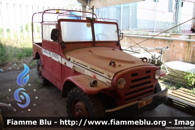 Fiat Campagnola I serie
Vigili del Fuoco
Comando Provinciale di Roma
Fuoristrada storico
In attesa di restauro 
presso le Officine di Capannelle
VF 9916
Parole chiave: Fiat Campagnola_Iserie VF9916