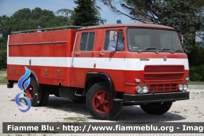 Fiat 662N3 
Marina Militare Italiana
Servizio Antincendio
Ex Maricommi di Ancona,
venduto successivamente al 
"Aero Club Pesaro" ed ora 
di proprietà di un collezionista
AutoPompaSerbatoio allestimento Antonicelli
Parole chiave: Fiat 662N3