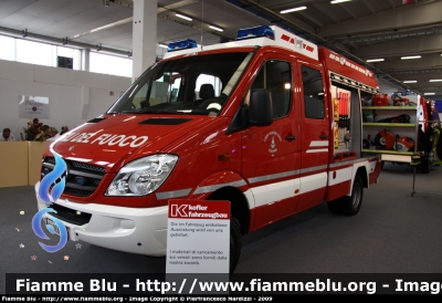 Mercedes-Benz Sprinter 4x4 III Serie
Vigili del Fuoco
Distretto di Riva del Garda
Corpo Volontario di Dro (TN)
AutoPompaSerbatoio allestimento Kofler Fahrzeugbau
VF 3E8 TN
Parole chiave: Mercedes-Benz Sprinter_4x4_IIISerie VF3E8TN REAS 2009