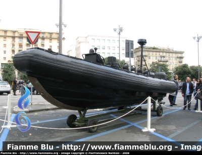 Gommone Zodiac
Marina Militare Italiana
Raggruppamento Subacquei e Incursori "Teseo Tesei"

Parole chiave: Gommone_Zodiac_Marina_Militare_festa_forze_armate