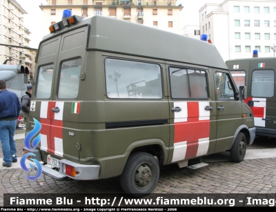 Iveco Daily II Serie
Marina Militare Italiana
Allestita MAF
MM 752 SP

Parole chiave: Iveco_Daily_II_Serie_Marina_Militare_festa_forze_armate