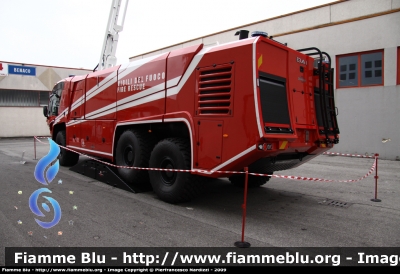 Oshkosh Bai Striker E
Vigili del Fuoco
Veicolo non ancora immatricolato esposto dalla ditta costruttrice al Reas '09
Parole chiave: Oshkosh Bai Striker_E VF Reas_2009 