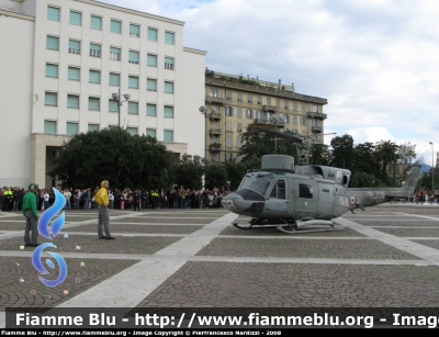 Agusta-Bell AB 212 ASW
Marina Militare Italiana
Reparto Volo
MARINA 7-68
Parole chiave: Agusta-Bell_AB_212_ASW_Marina_Militare_festa_forze_armate