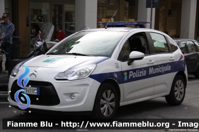 Citroen C3 II serie
Polizia Municipale Lanciano (CH)
Parole chiave: Citroen C3_IIserie