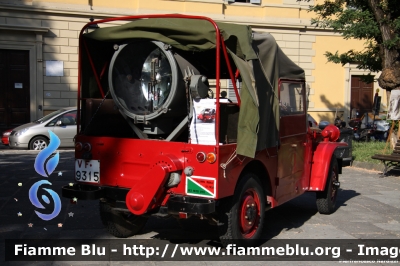 Fiat Campagnola I serie
Vigili del Fuoco
Comando Provinciale di Firenze
Automezzo con fotoelettrica storico
VF 9315
Parole chiave: Fiat Campagnola_Iserie VF9315