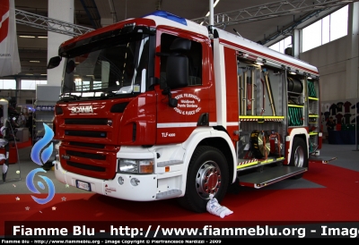 Scania P420 I serie
Vigili del Fuoco
Corpo Volontario di Ponte Gardena (BZ)
Freiwillige Feuerwehr Waidbruck (BZ)
AutoPompaSerbatoio allestimento Rosenbauer TLF4000
VF FW 30B
Parole chiave: Scania P420_Iserie VFFW30B Reas_2009