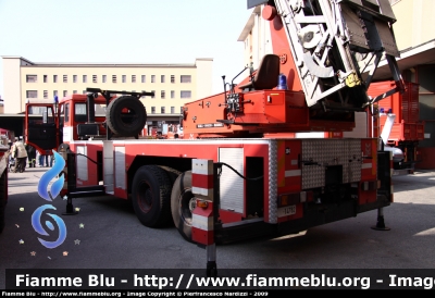 Iveco 330-35
Vigili del Fuoco
Comando Provinciale di Milano
AutoScala da 50 metri allestimento Magirus-Macchi 
VF 14782 
Parole chiave: Iveco 330-35 VF14782