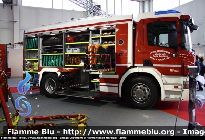 Scania P420 I serie
Vigili del Fuoco
Corpo Volontario di Ponte Gardena (BZ)
Freiwillige Feuerwehr Waidbruck (BZ)
AutoPompaSerbatoio allestimento Rosenbauer TLF4000
VF FW 30B
Parole chiave: Scania P420_Iserie VFFW30B Reas_2009