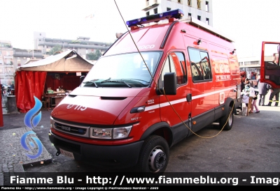 Iveco Daily III serie
Vigili del Fuoco
Comando Provinciale di Milano
AutoFurgone/Unità di Crisi Locale allestimento Iveco-Magirus
VF 24204
Parole chiave: Iveco Daily_IIIserie VF24204