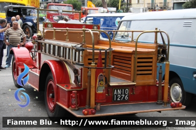 Fiat 507
Vigili del Fuoco
Comando Provinciale di Ancona
Allestimento Bergomi del 1931
Veicolo restaurato non più in servizio
Attualmente di proprietà di un collezionista
VF 10
Qui fotografato all'Asi Transport Show 2013 “In terra d'Abruzzo”
Parole chiave: Fiat 507 VF10