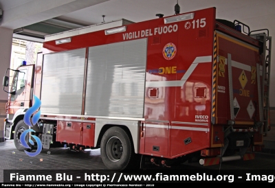 Iveco Stralis AD190S35 I serie "One"
Vigili del Fuoco
Comando Provinciale di Roma
Nucleo NBCR
VF 24031
Parole chiave: Iveco Stralis_AD190S35_Iserie_One VF24031