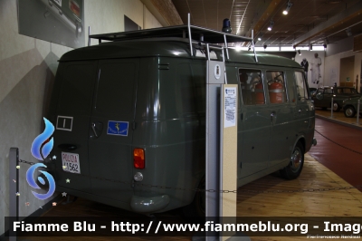 Fiat 238
Polizia di Stato
Polizia Stradale
Esemplare esposto presso il Museo delle auto della Polizia di Stato
POLIZIA 41562
Parole chiave: Fiat 238 POLIZIA41562