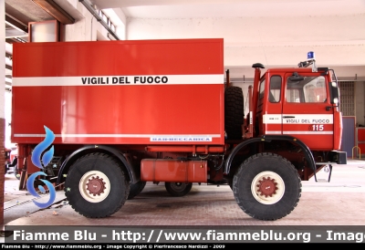 Man-Meccanica F99 4x4
Vigili del Fuoco
Comando Provinciale di Milano
VF 17421
Parole chiave: Man-Meccanica F99_4x4 VF17421