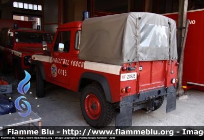 Land Rover Defender 90
Vigili del Fuoco
Comando Provinciale di Milano
VF 23928
Parole chiave: Land-Rover Defender_90 VF23928