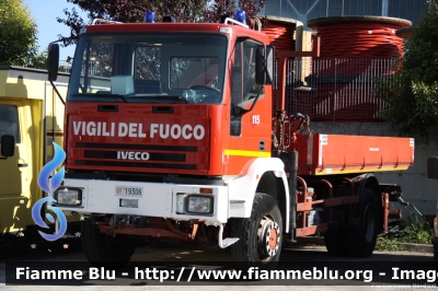 Iveco EuroCargo 135E23 4x4 I serie
Vigili del Fuoco
Comando Provinciale di Torino
Allestimento Isoli
Fotografato presso l'officina Iveco Luigi Ferrari
VF 19306
Parole chiave: Iveco EuroCargo_135E23_4x4_Iserie VF19306