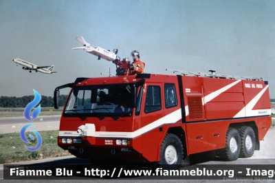 Iveco Magirus Dragon X6 I serie
Vigili del Fuoco
Comando Provinciale di Roma 
Distaccamento Aeroportuale di Fiumicino (RM)
AutoIdroSchiuma allestimento Iveco-Magirus
© Distaccamento di Vasto (CH)
Parole chiave: Iveco-Magirus Dragon_X6_Iserie