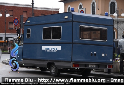 Fiat Ducato I serie
Polizia di Stato
Stazione Mobile
POLIZIA 76759
Parole chiave: Fiat Ducato_Iserie Polizia76759