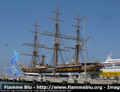 Nave Scuola "Amerigo Vespucci"
Marina Militare Italiana
Parole chiave: Nave_Scuola_Amerigo_Vespucci_Marina_Militare