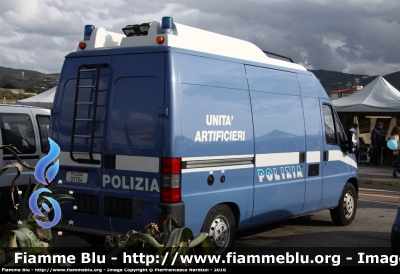 Fiat Ducato II serie
Polizia di Stato
Nucleo Artificieri
POLIZIA D7764
Parole chiave: Fiat Ducato_IIserie POLIZIAD7764