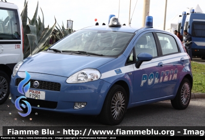 Fiat Grande Punto
Polizia di Stato
Polizia delle Comunicazioni
POLIZIA F7561
Parole chiave: Fiat Grande_Punto POLIZIAF7561