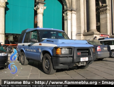 Land Rover Discovery II serie
Polizia di Stato
Reparto Mobile
POLIZIA E1840
Parole chiave: Land-Rover Discovery_IIserie PoliziaE1840