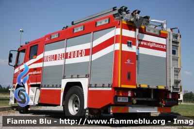 Mercedes-Benz Atego I serie 
Vigili del Fuoco
Comando Provinciale di Como
Distaccamento di Appiano Gentile (CO)
AutoPompaSerbatoio allestimento Bai
Nuova Livrea
VF 21305
Parole chiave: Mercedes-Benz Atego_Iserie VF21305