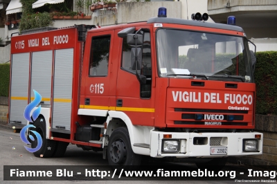 Iveco CityEuroFire 100E21 I serie
Vigili del Fuoco
Comando Provinciale di Chieti
Distaccamento di Vasto (CH)
AutoPompaSerbatoio allestimento Iveco-Magirus
VF 20902
Qui fotografato al 1° International
Air Show del Vastese
Parole chiave: Iveco CityEuroFire_100E21_Iserie VF20902