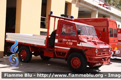 Iveco VM90
Vigili del Fuoco
Comando Provinciale di Pescara
Parole chiave: Iveco VM90