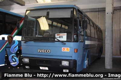 Iveco 370SE
Polizia di Stato
I Reparto Mobile di Roma
POLIZIA B2399
Parole chiave: Iveco 370SE POLIZIAB2399