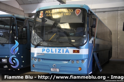 Irisbus DallaVia Tiziano
Polizia di Stato
Gruppo Sportivo Fiamme Oro
I Reparto Mobile di Roma
POLIZIA F3099
Parole chiave: Irisbus DallaVia Tiziano POLIZIAF3099