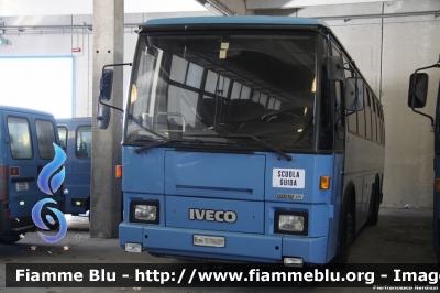 Iveco 370
Polizia di Stato
I Reparto Mobile di Roma
"Scuola Guida"
Parole chiave: Iveco 370