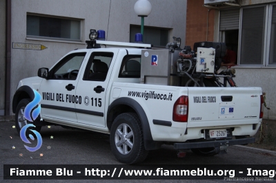 Isuzu D-Max I serie
Vigili del Fuoco
Comando Provinciale di Benevento
Allestimento Piemme Matacena
Fornitura Regione Campania per campagna estiva antincendio boschivo
Dislocato presso il Distaccamento di Termoli (CB)
VF 25267
Parole chiave: Isuzu D-Max_Iserie VF25267