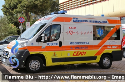 Fiat Ducato X250
Misericordia di San Vincenzo (LI)
Allestita Mariani Fratelli
Parole chiave: Fiat Ducato_X250 Ambulanza